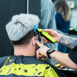 Masina de tuns ROVRA - SUPER CUT - 10.000 RPM - fara fir Masina de tuns ROVRA - SUPER CUT - 10.000 RPM - fara fir